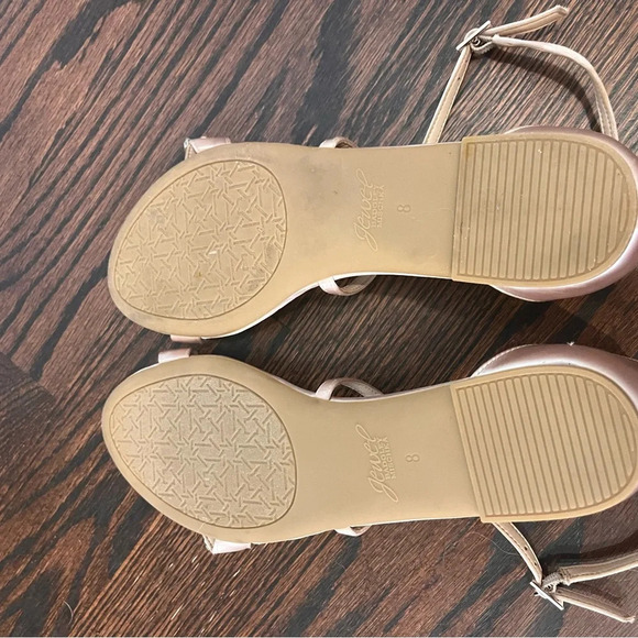 Badgley Mischka Jewled Sandals Size 8 Rose/Cream - Picture 6 of 7